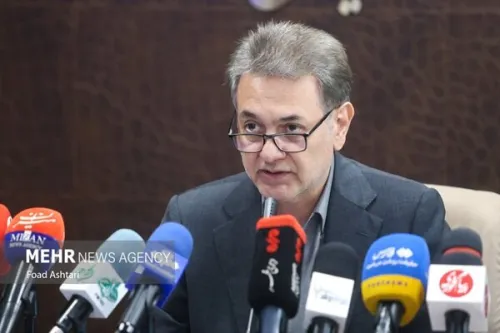 تلاش می نماییم هر ایرانی از پوشش بیمه سلامت برخوردار شود