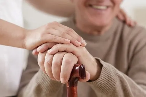 بار سنگینی بر دوش پرستاران است